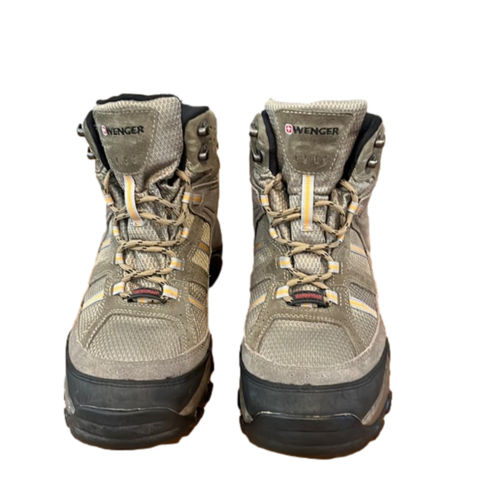 WENGER Swiss Army hiking boots